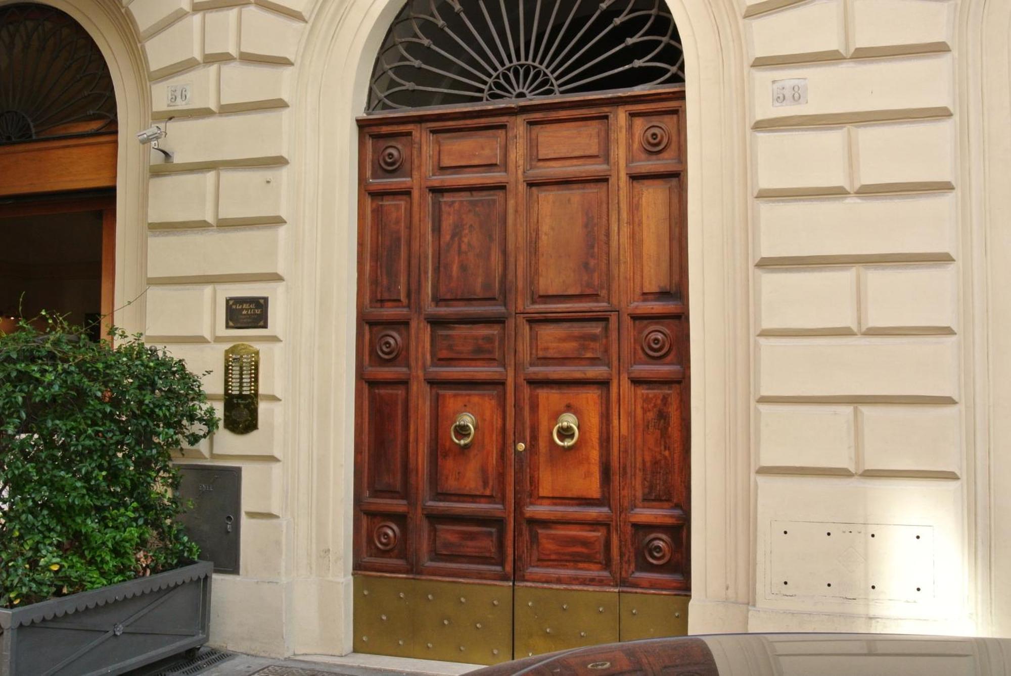 Hotel Le Petit Real Rom Exterior foto