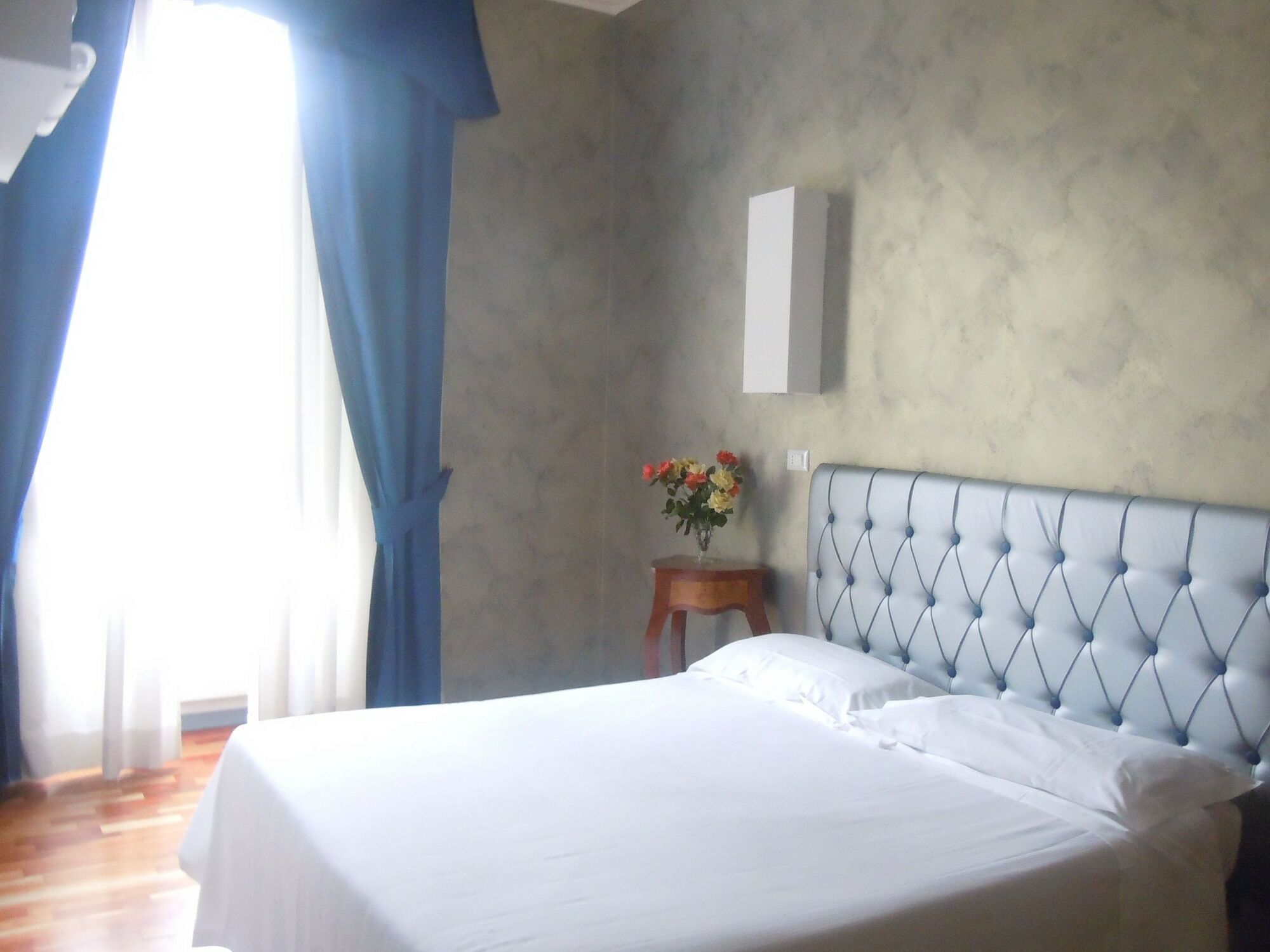 Hotel Le Petit Real Rom Exterior foto